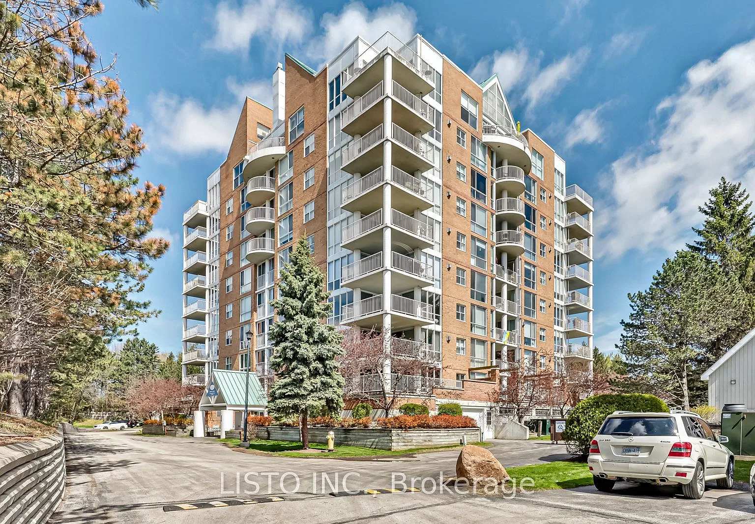 2 bed, $3,200 — Photo 3