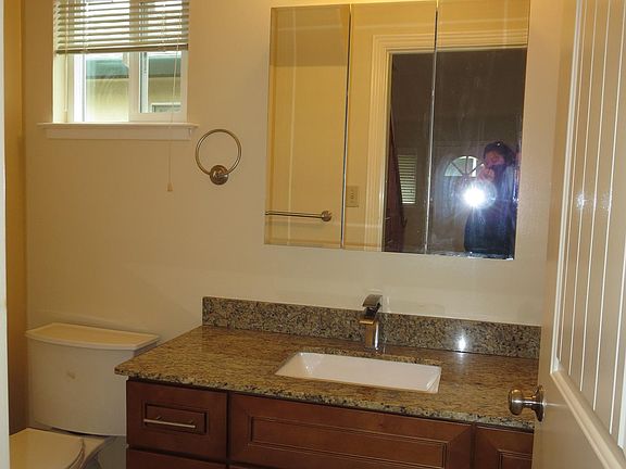 4th image of 1535 Union Ave