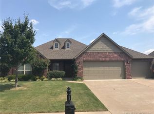 9305 N 93rd Ave E, Owasso, OK 74055