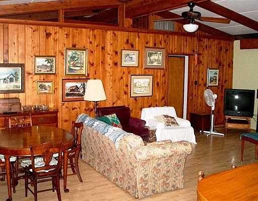 5th image of 20090 Pine Knoll Dr