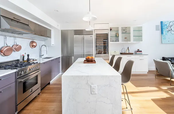 Sold by Compass | media 14