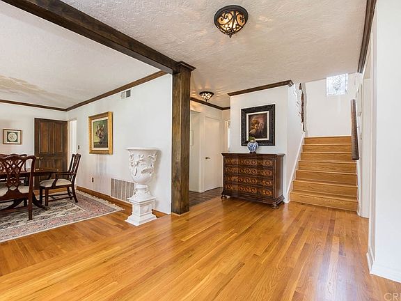 2nd image of 18353 Lake Encino Dr