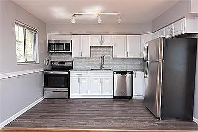 5009-Ault-Park-10
