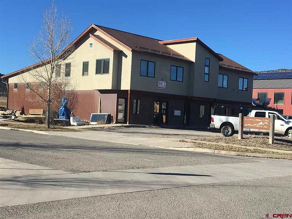2nd image of 653 N Cora St