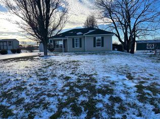208 Travis Dr, Hazel Green, AL 35750