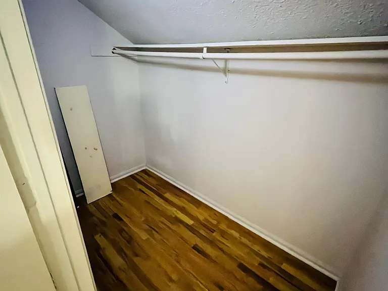 101 Hazel St #B7 — Photo 17