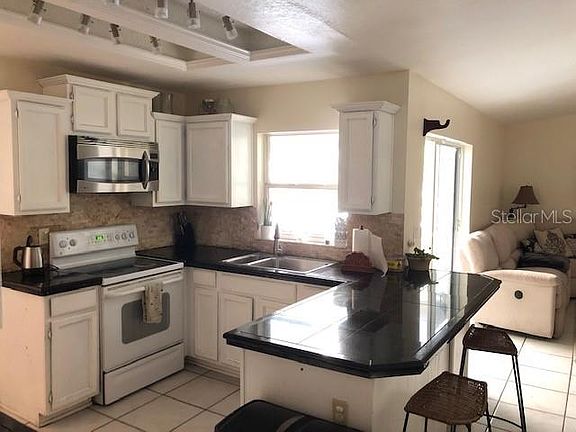 4th image of 8021 Wellsmere Cir