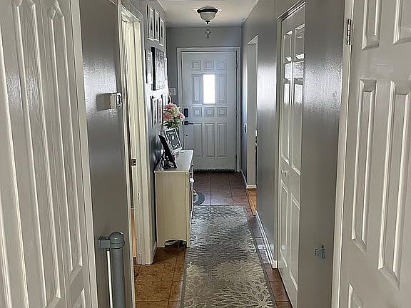 4th image of 175 Haverford Dr