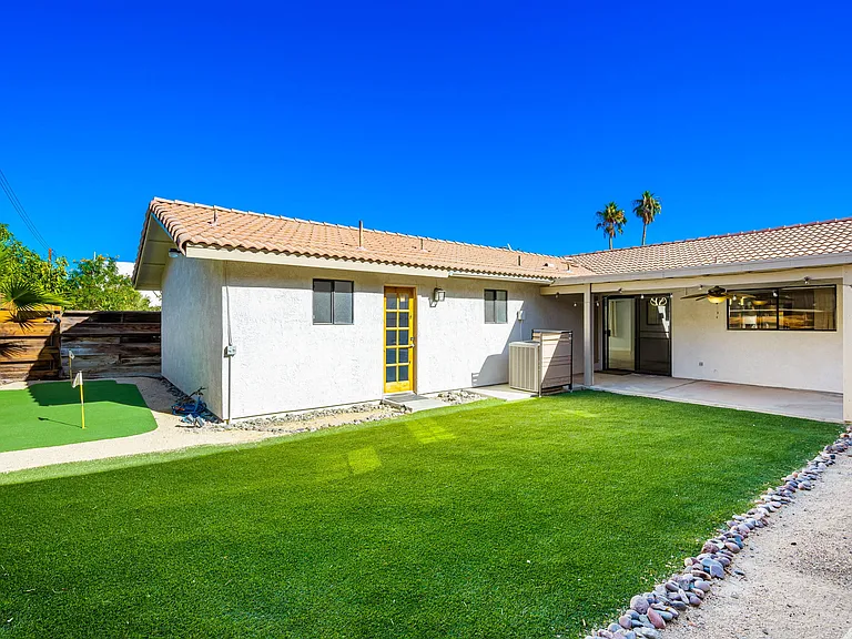 54865 Avenida Diaz — Photo 16
