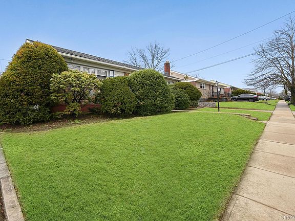 3rd image of 2225 Leighton Road