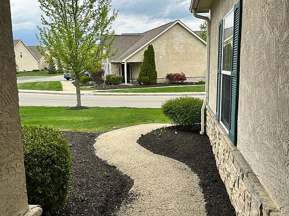 3rd image of 5183 Avery Oak Dr