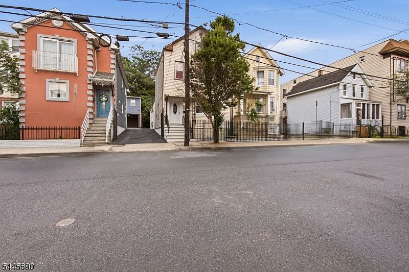 1st image of 65 Highland Ave