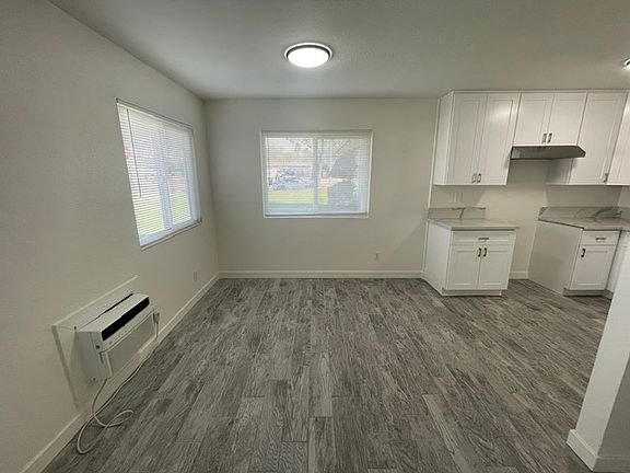 3rd image of 1161 W D St #B
