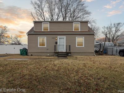 30850 Elmwood St, Garden City, MI, 48135