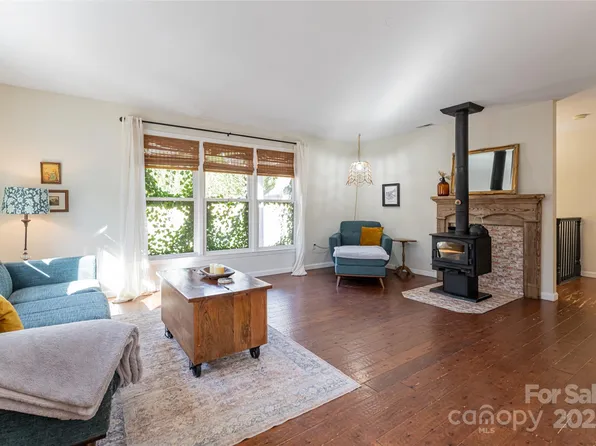 170 Hill Crest Dr, Columbus, NC 28722