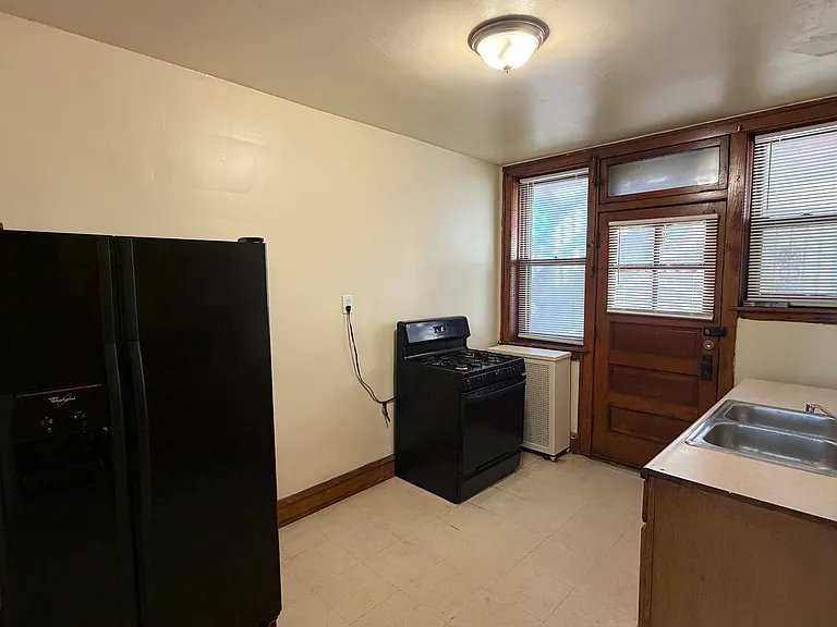 5304 W Potomac Ave #1 — Photo 9
