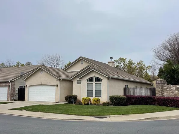 2221 Lantern Dr, Modesto, CA 95355