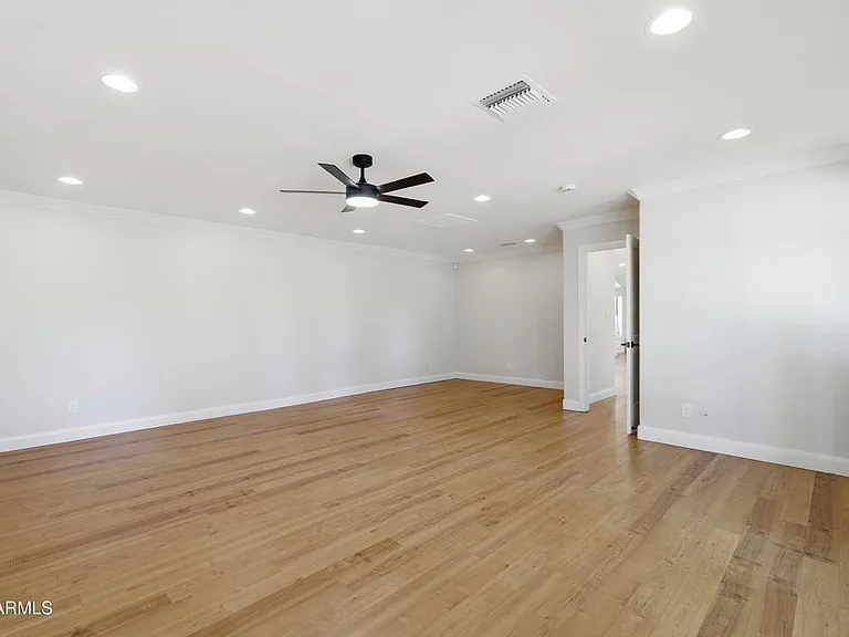 2672 E Mesquite St — Photo 31