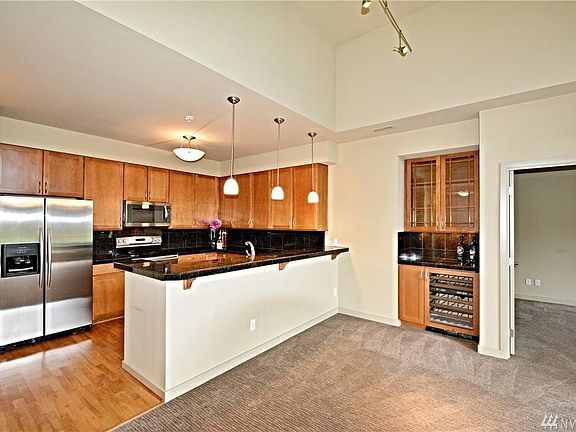 5th image of 150 102nd Ave SE Unit 405