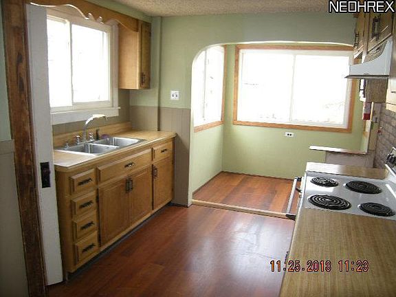 4th image of 315 E High St