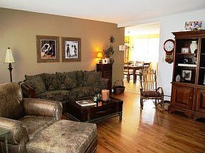 5th image of 308 Hillview Dr