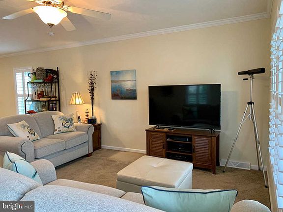 5th image of 21777 B St #B18