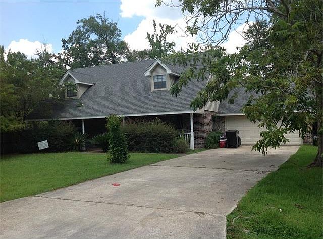 1st image of 409 Goldenwood St
