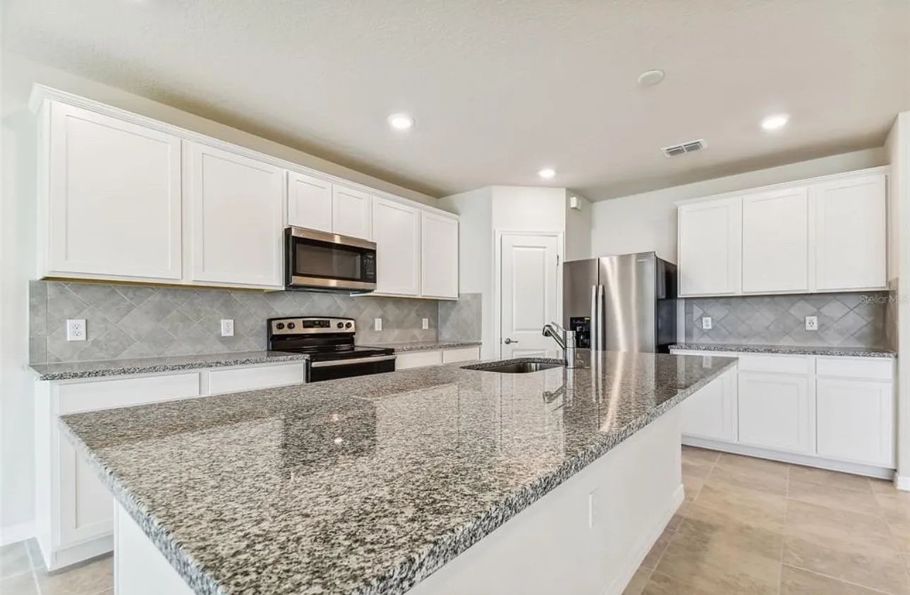 3895 Capri Coast Dr — Photo 2