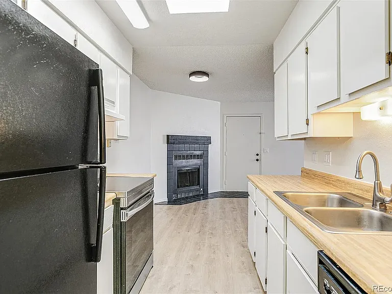 1820 Newland Ct #313 — Photo 15