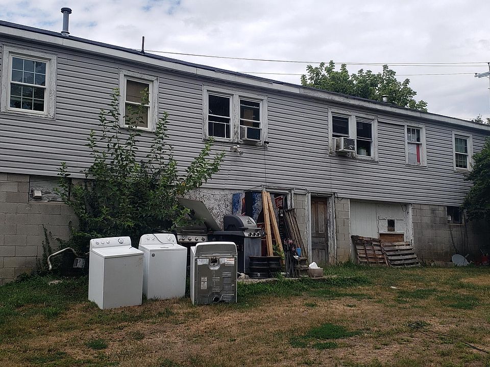 2nd image of 211 Old Lair Rd #2