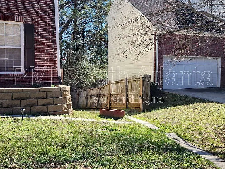 755 Castlebrooke Way SE — Photo 13