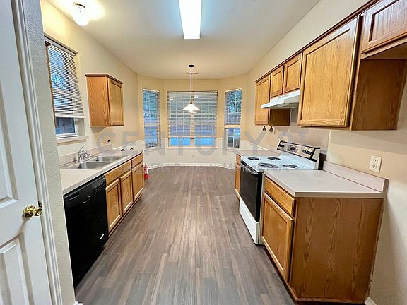2nd image of 2817 San Felipe Dr