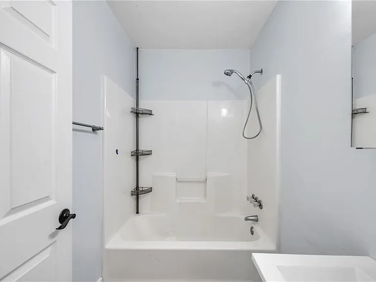 8411 Chesapeake Blvd — Photo 13