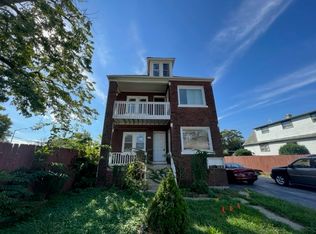 305 153rd St, Calumet City, IL