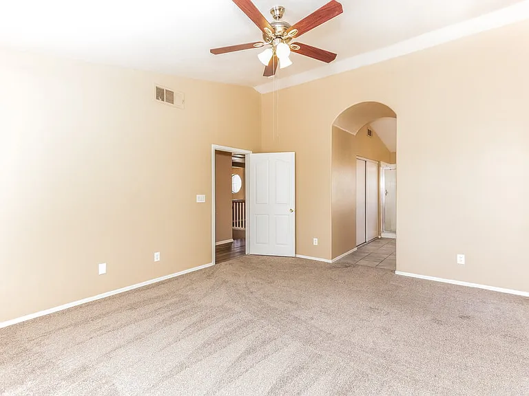 9060 Malarga St — Photo 10