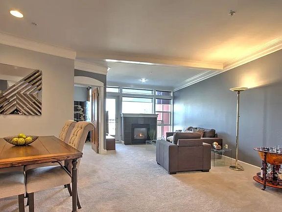 5th image of 232 Belmont Ave E #505