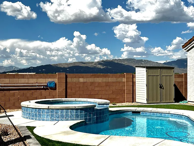 11104 S Weismann Dr — Photo 1