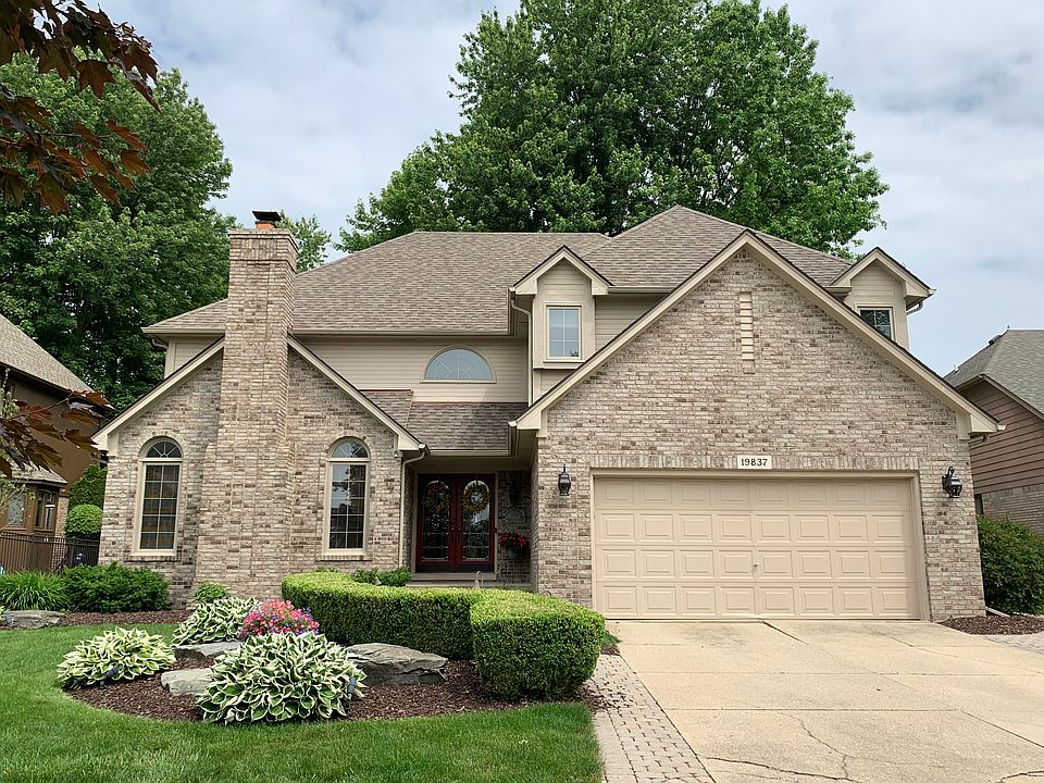 1st image of 19837 Shorecrest Dr