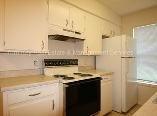 1122 Oxford St APT C, River Oaks, TX 76114