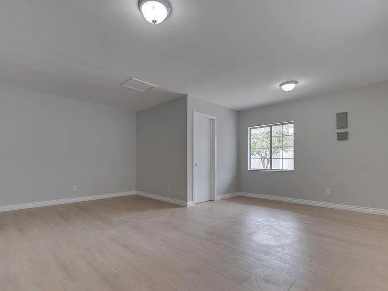 14241 Burton St — Photo 16