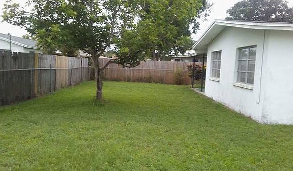 4th image of 1725 Jordan Dr