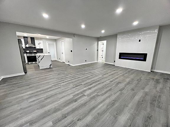 2nd image of 1512 N Worth Ave