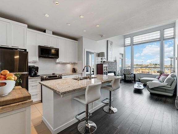 2nd image of 2970 King George Blvd #421