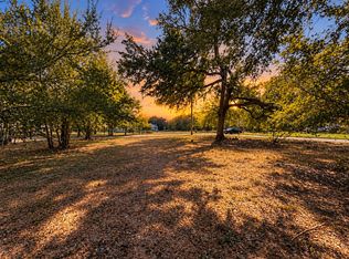 917 Proctor St, Lockhart, TX 78644
