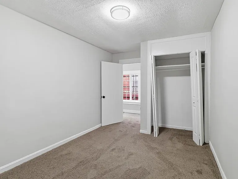 2324 Magazine St — Photo 14