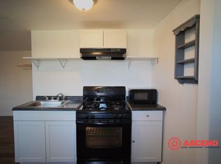 2204 1/2 Oregon Dr, Bakersfield, CA 93306