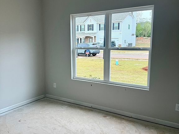 5th image of 495 Charleston Pl