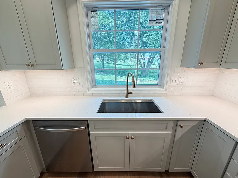 17 W 11th St — Photo 17