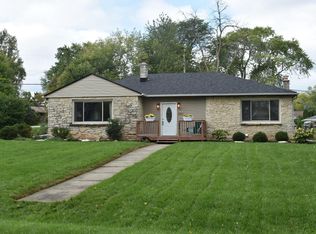 1025 Garvens Ave, Brookfield, WI 53005