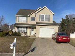 53 Marlin Ct, Bayville, NJ 08721